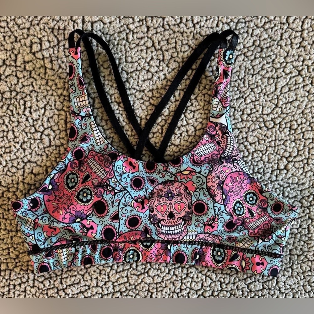 CVG Constantly Varied Gear OG Sugar Skulls Sports Bra Cross Strap Back Size XL